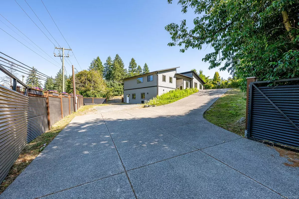 Courtenay, BC V9N 5Y6,4698 Island Hwy