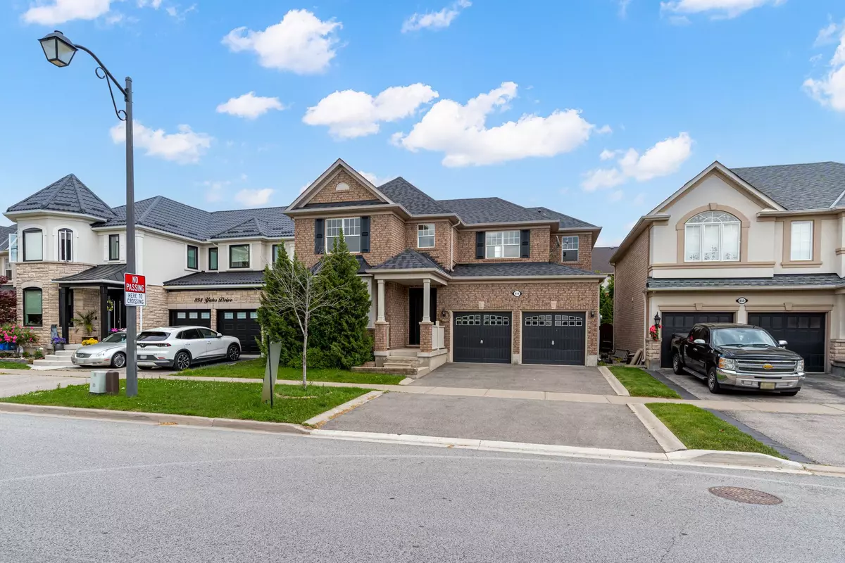 Milton, ON L9T 0E5,854 Yates DR #Upper
