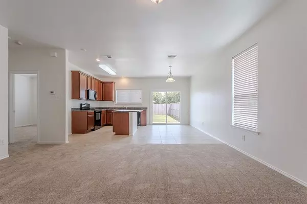 Heartland, TX 75126,2032 Windsong Drive