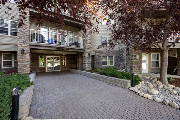 Calgary, AB T2G 5S6,1414 17 ST SE #214