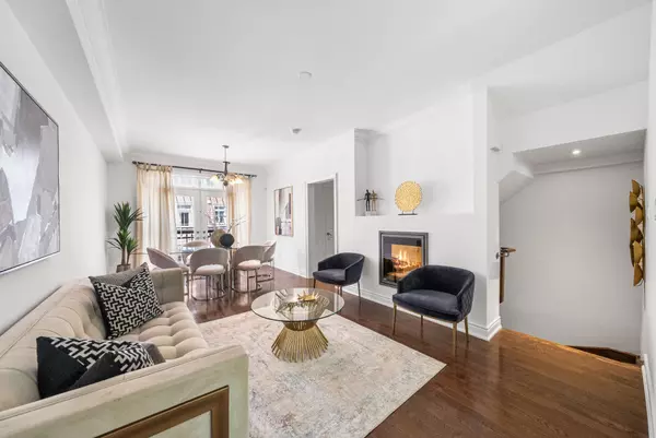 Toronto C14, ON M2N 0H7,25 Slingsby LN
