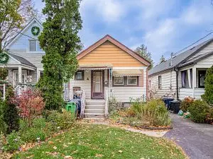 4 Westlake CRES, Toronto E03, ON M4C 2X2