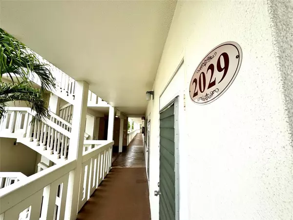 Deerfield Beach, FL 33442,2029 Cambridge B #2029