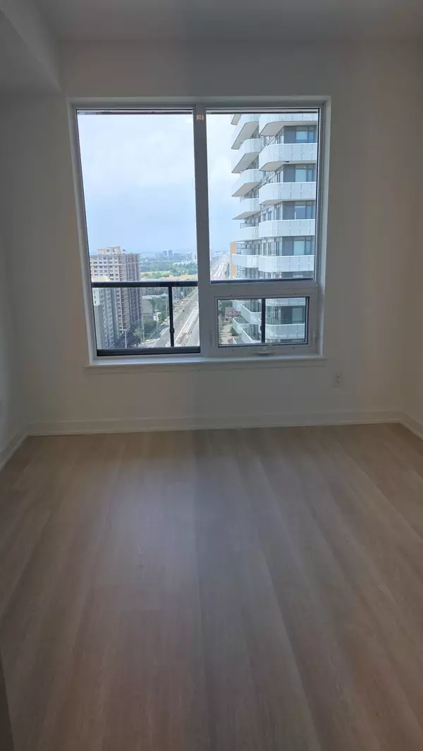 Mississauga, ON L4Z 0C9,5105 Hurontario ST #2109