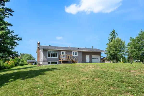 9360 County Road 17 RD, Clarence-rockland, ON K4K 1K9