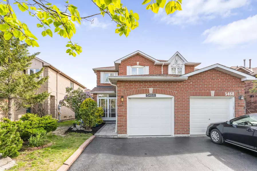 5466 Bullrush DR, Mississauga, ON L5V 1Z1