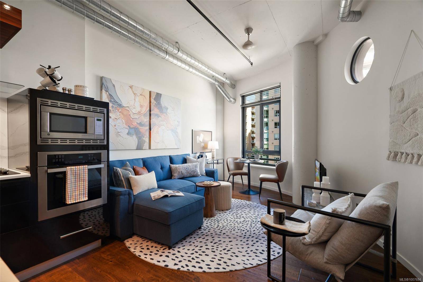 1029 View St #511, Victoria, BC V8V 4Y3