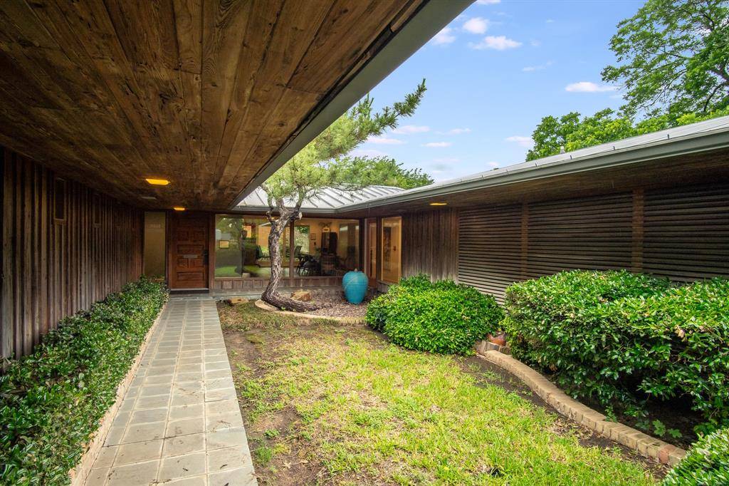 Grand Prairie, TX 75050,921 NW 9th Street