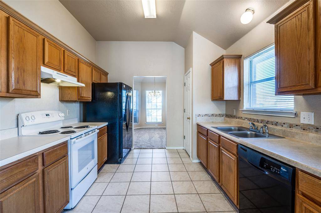 Desoto, TX 75115,1500 Yellowbird Court