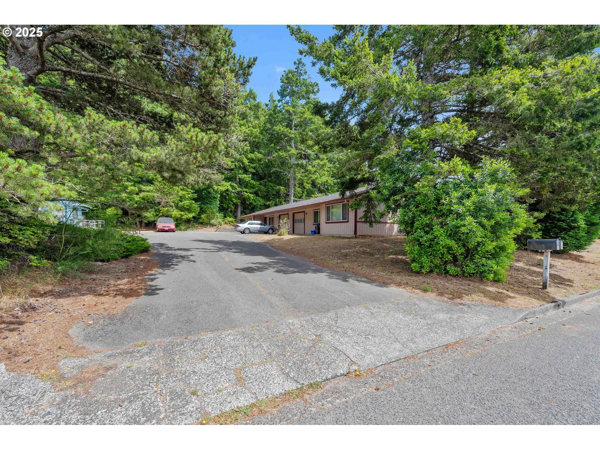 Coos Bay, OR 97420,245/247 ACKERMAN AVE