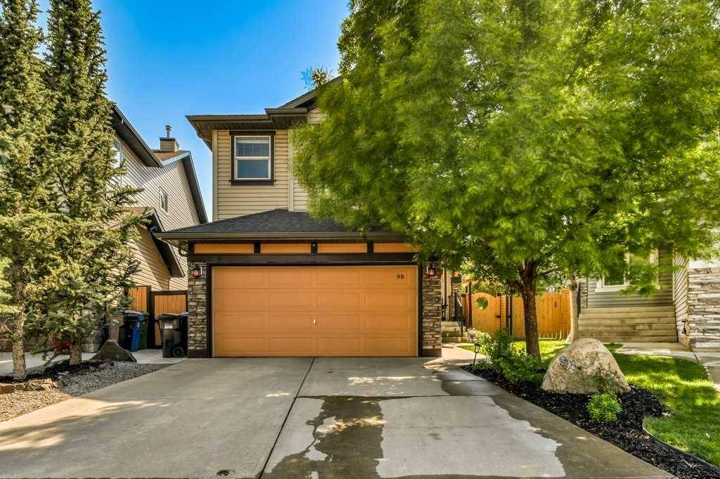 98 Chapalina Close Southeast, Calgary, AB T2X 3W4