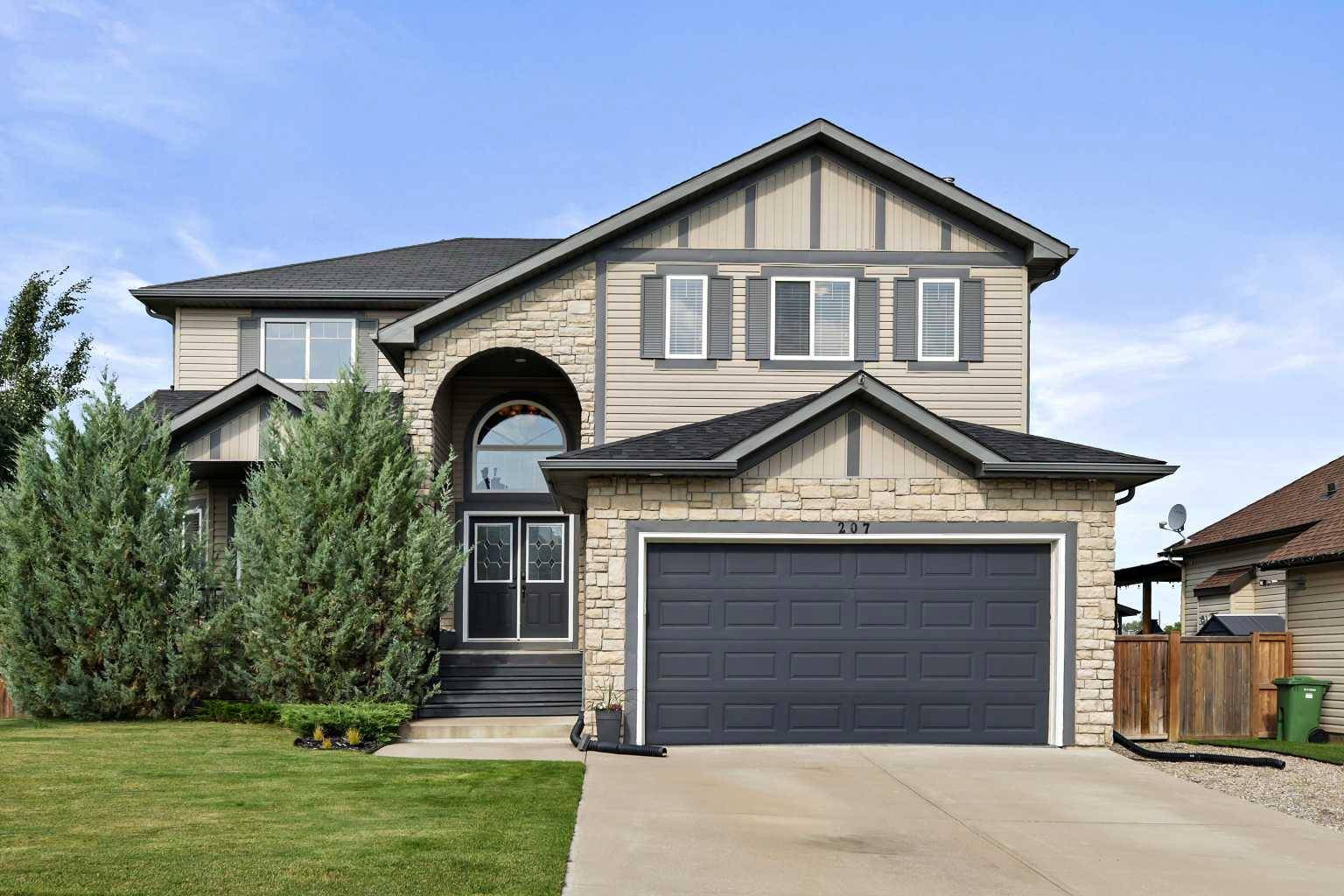 207 Railway Close Southeast, Langdon, AB T0J 1X1
