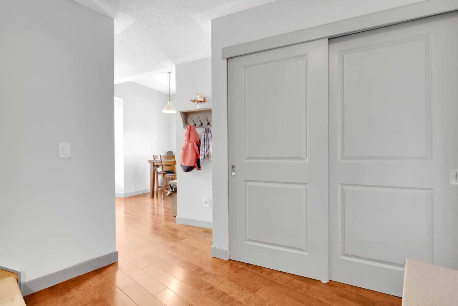 Calgary, AB T2T 6N2,2233 34 AVE Southwest #353