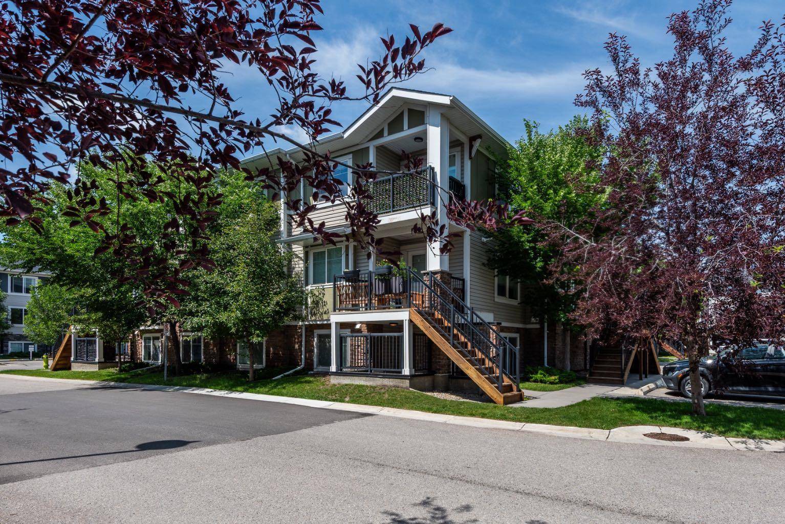 Chestermere, AB T1X 0P6,300 Marina DR #213