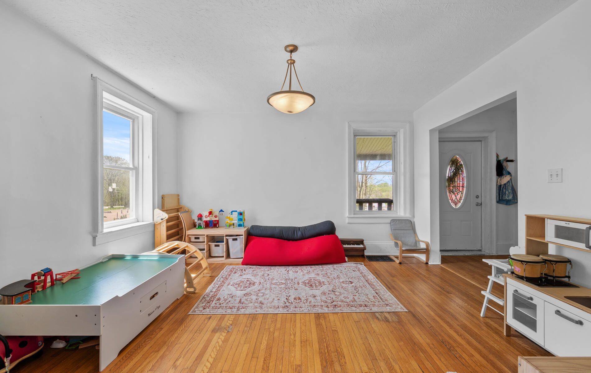 Clarington, ON L1C 3K4,3567 Maple Grove RD