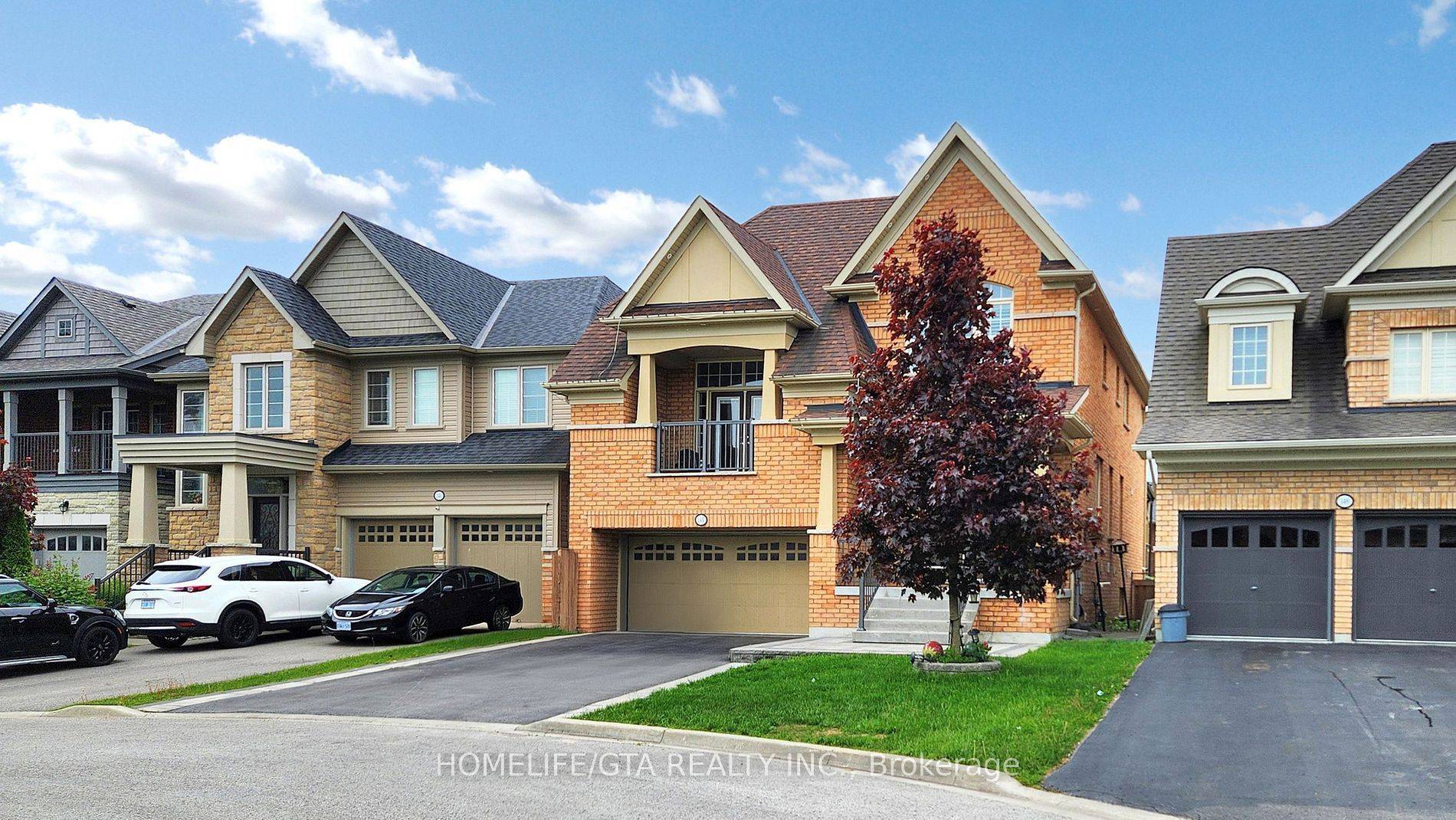 Oshawa, ON L1L 0K1,145 Hyperion CT