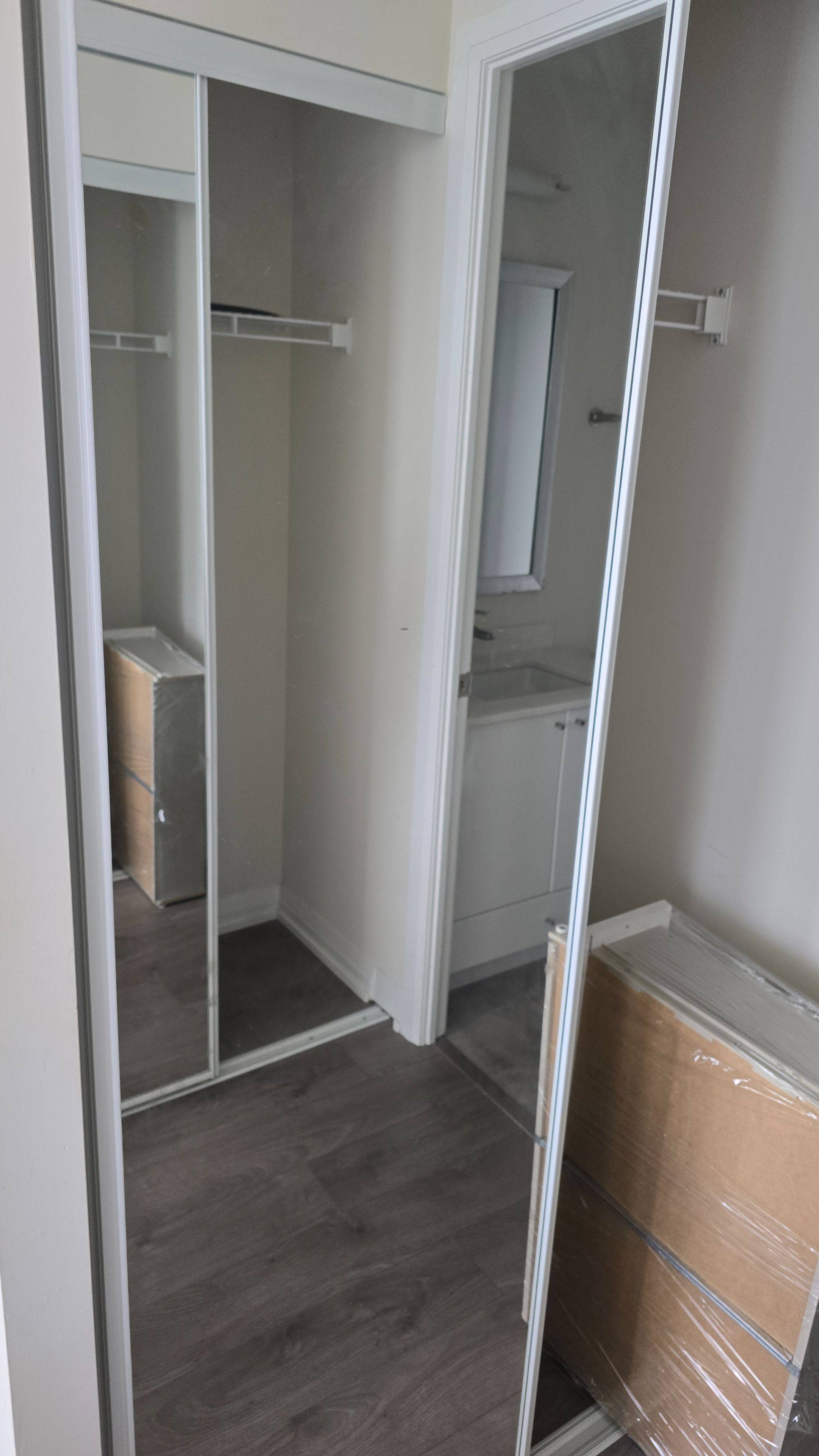 Mississauga, ON L5R 1B2,35 Watergarden DR #2017