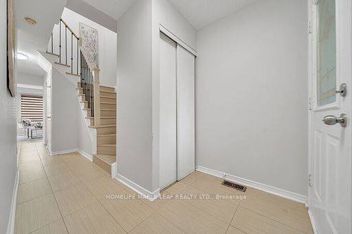 Brampton, ON L6Y 5A9,33 Kitto CT