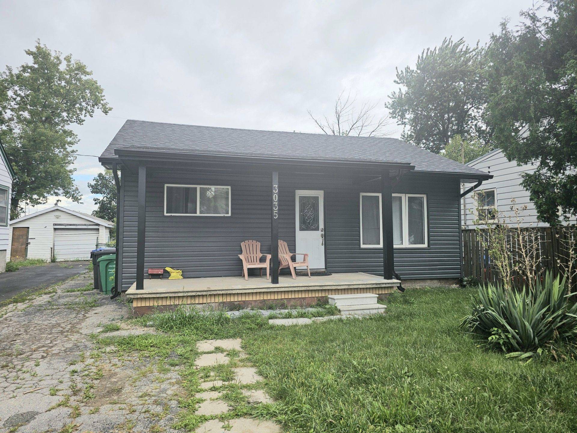 Mississauga, ON L4T 1L5,3035 Victory CRES