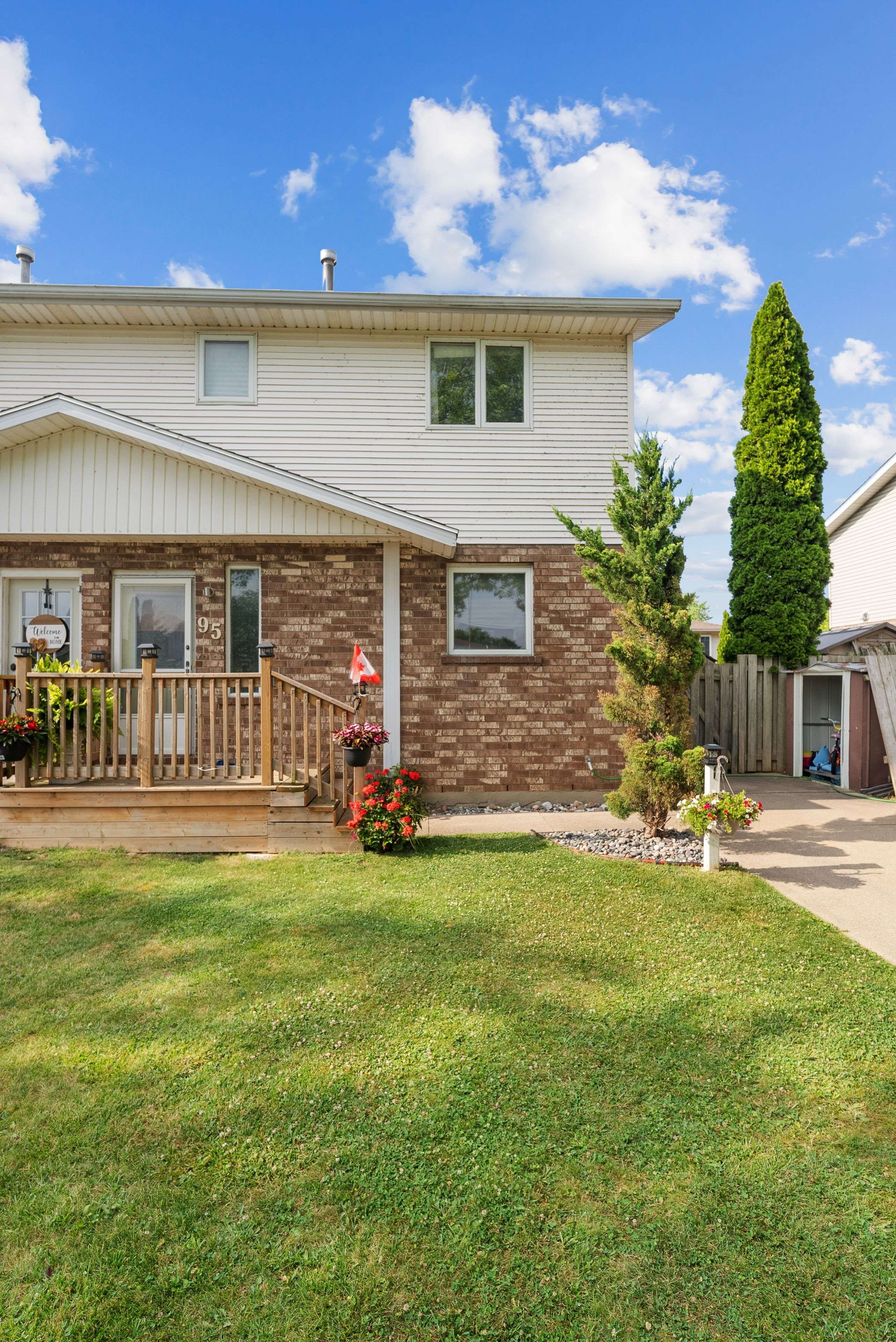 Leamington, ON N8H 5B8,95 Clarence AVE