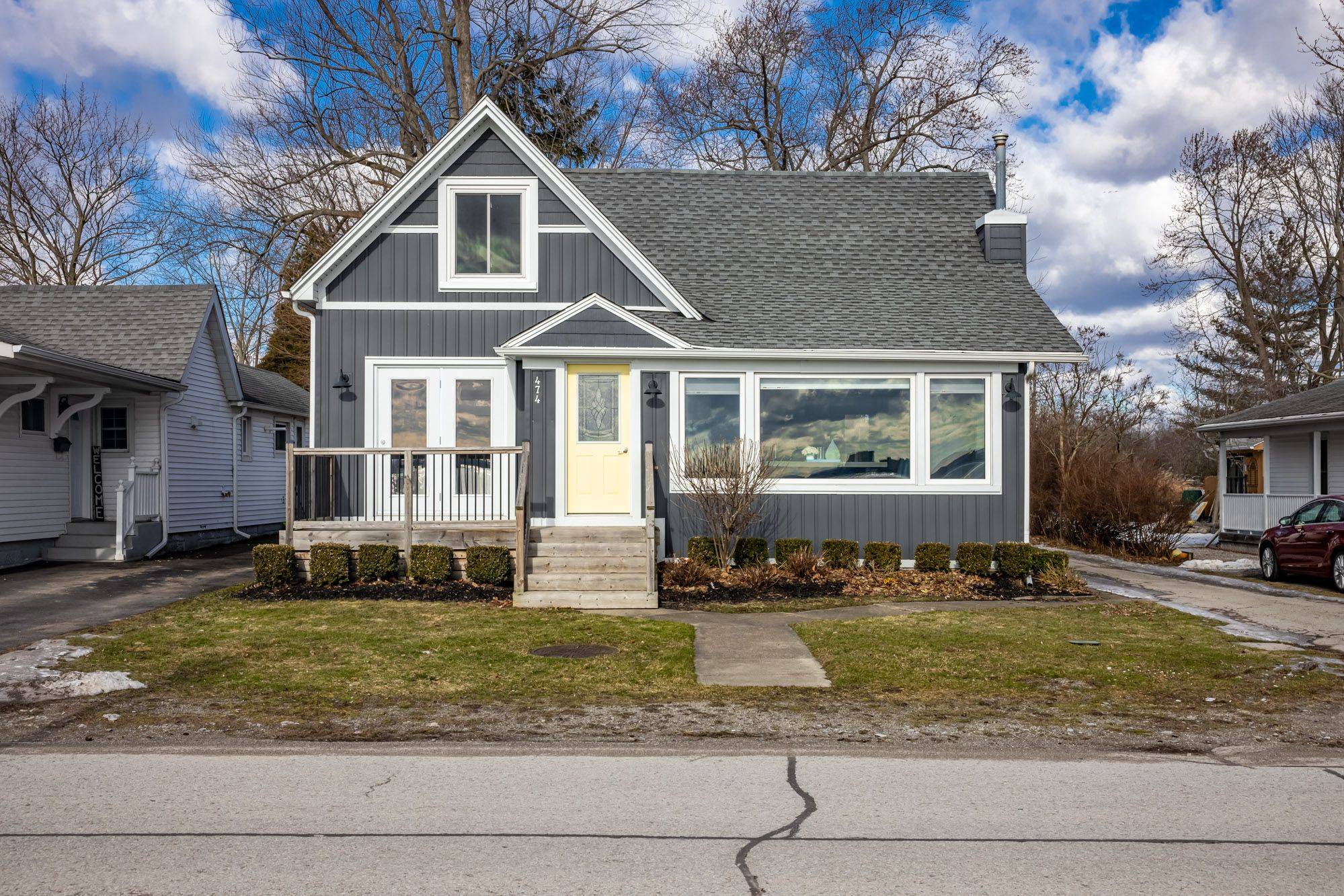 Fort Erie, ON L2A 1B5,474 Lakeshore RD