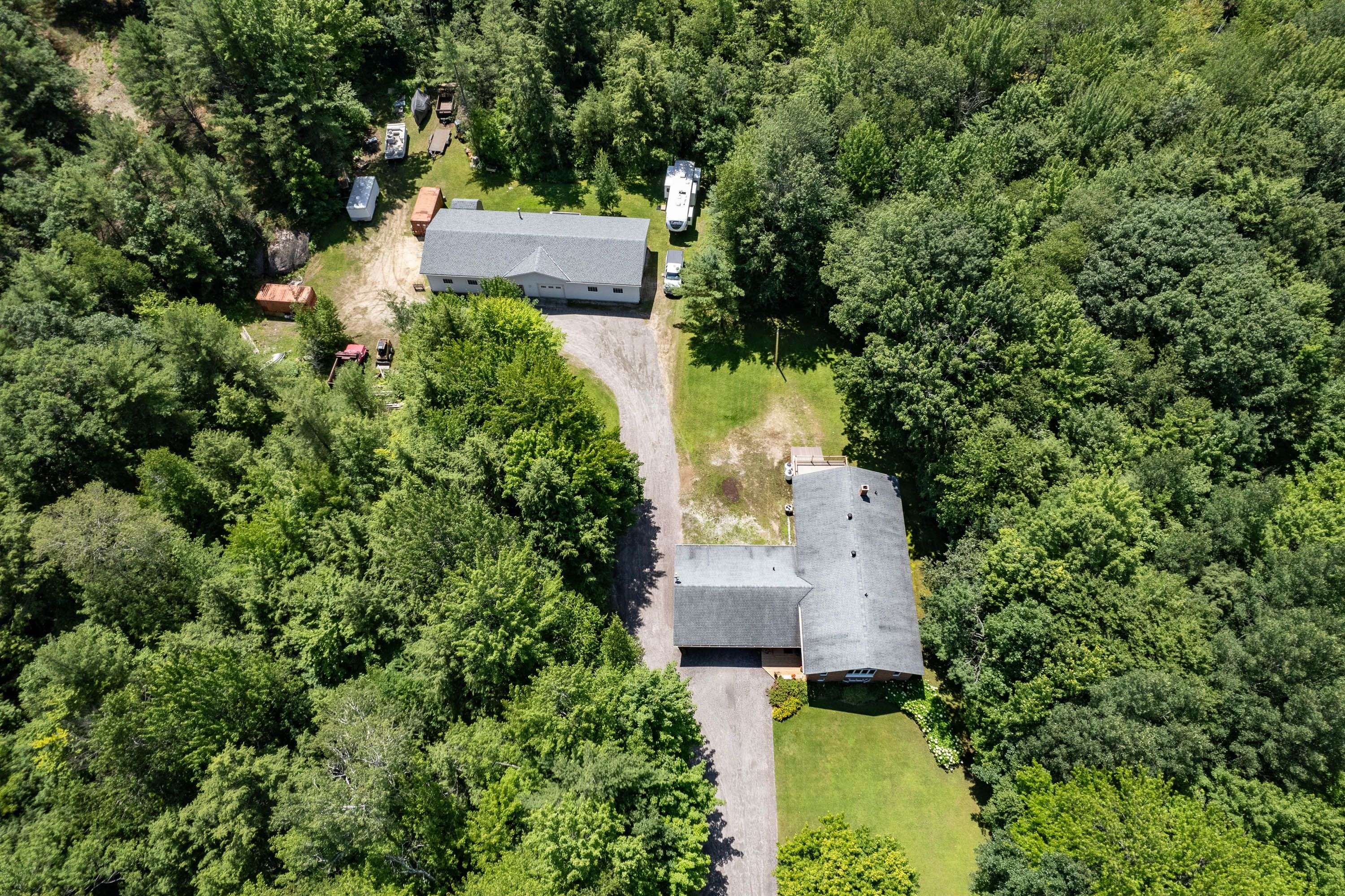 1020 AMELIA CRES, Gravenhurst, ON P0E 1G0