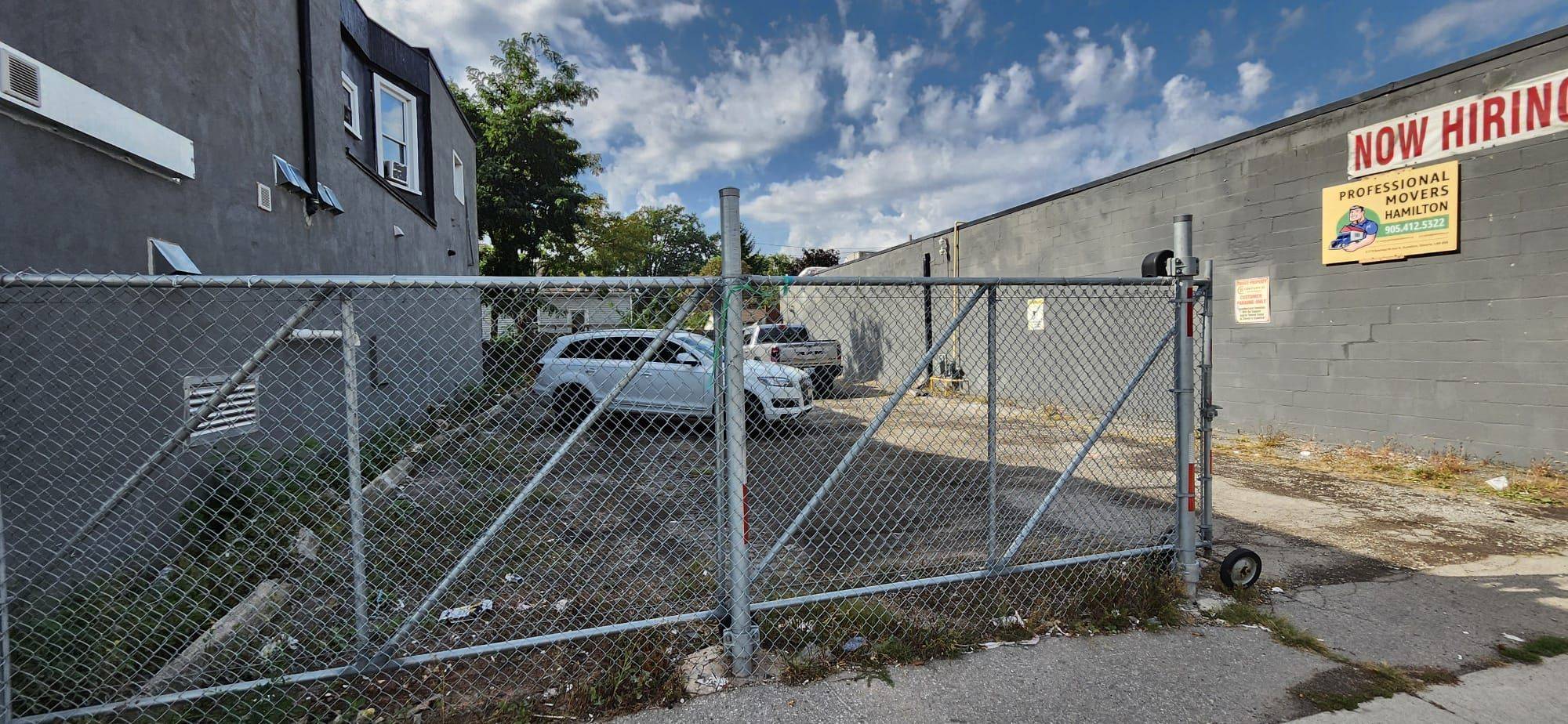 Hamilton, ON L8H 4S8,279 Kenilworth (Bsmnt) AVE N