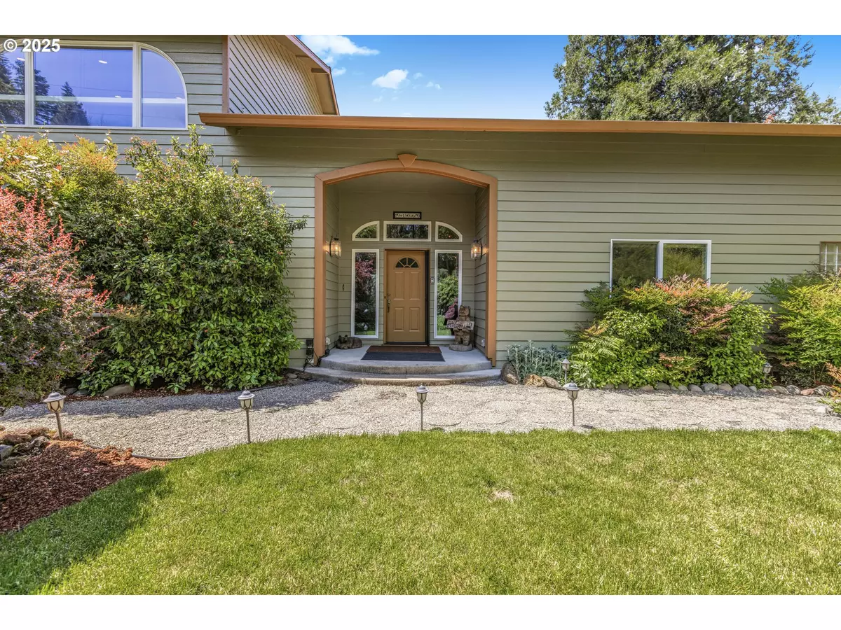 Vida, OR 97488,91060 LEASHORE DR