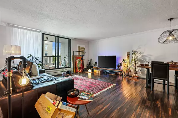 Calgary, AB T2S 0K8,133 25 AVE Southwest #7E
