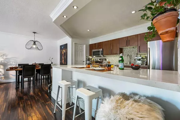 Calgary, AB T2S 0K8,133 25 AVE Southwest #7E
