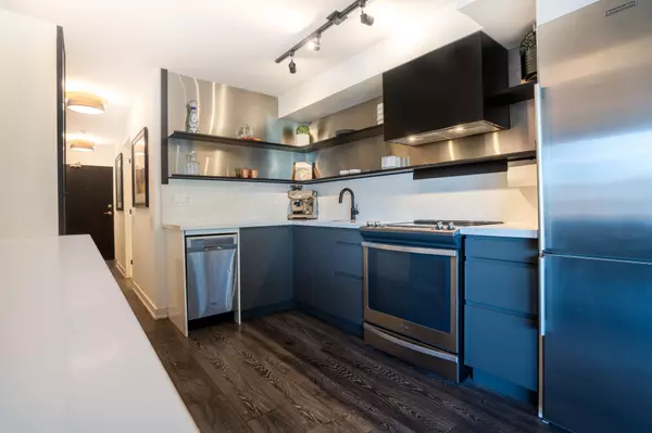 Toronto C01, ON M5V 2K3,775 KING ST W #430W