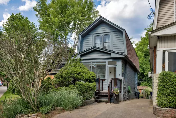 21 West Lynn AVE, Toronto E02, ON M4C 3V7