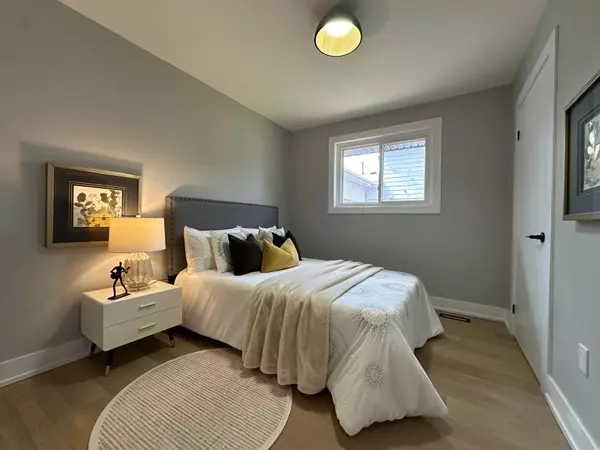 Mississauga, ON L5C 1Y1,2531 Glengarry RD