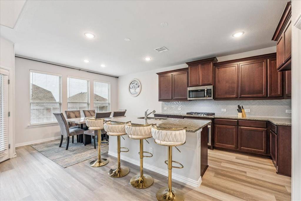 2203 Lannister Street, Mansfield, TX 76063
