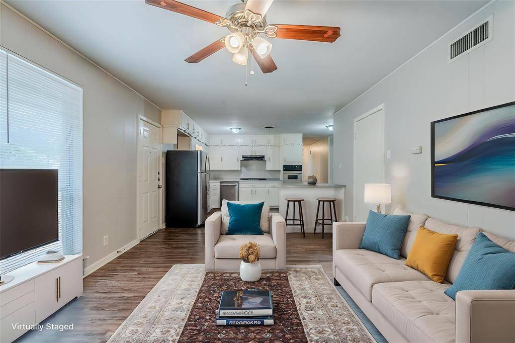 Fort Worth, TX 76133,5729 Wales Avenue