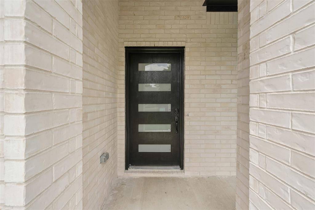 Fort Worth, TX 76164,2319 Roosevelt Avenue