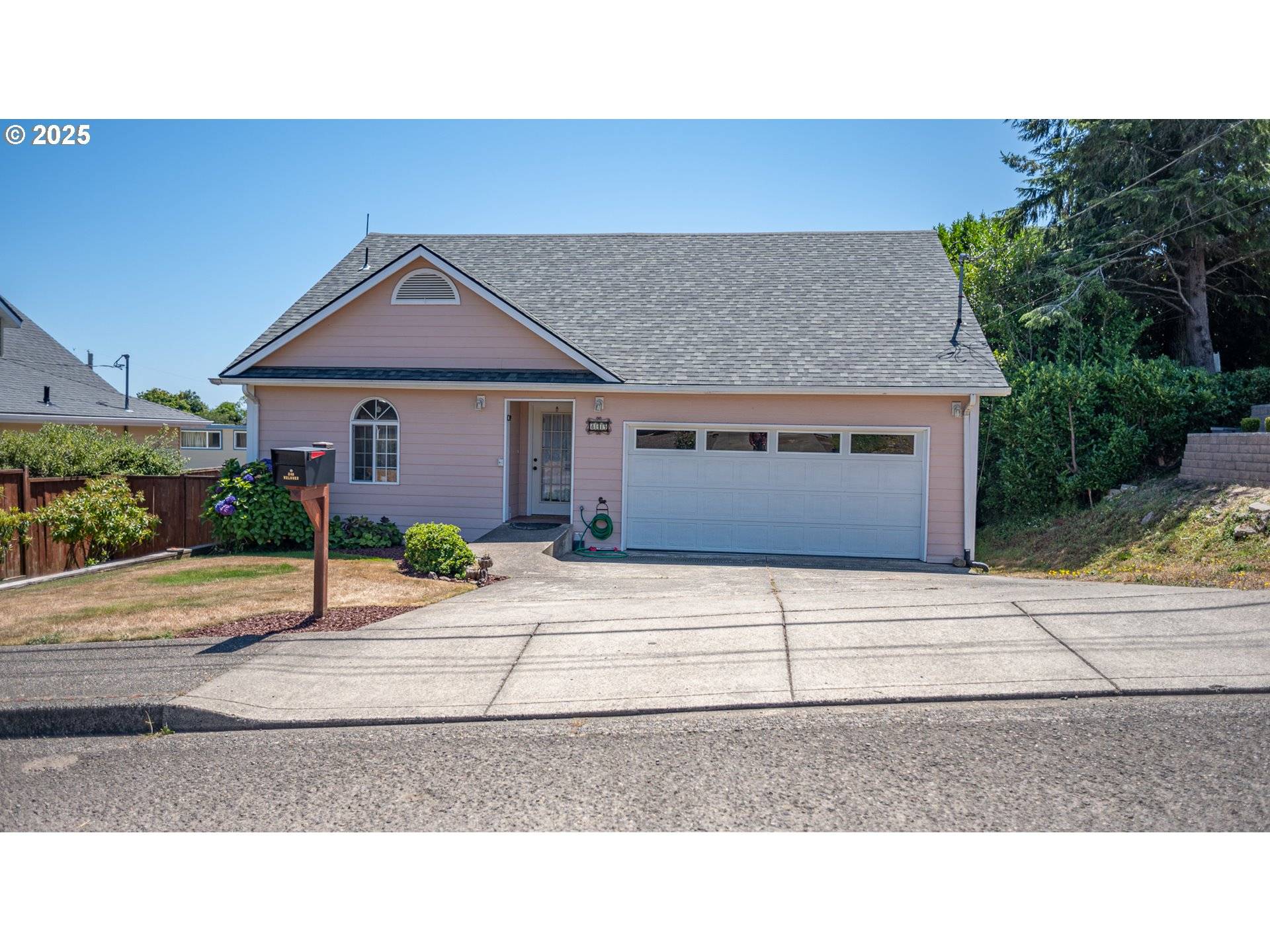 North Bend, OR 97459,849 MARYLAND ST