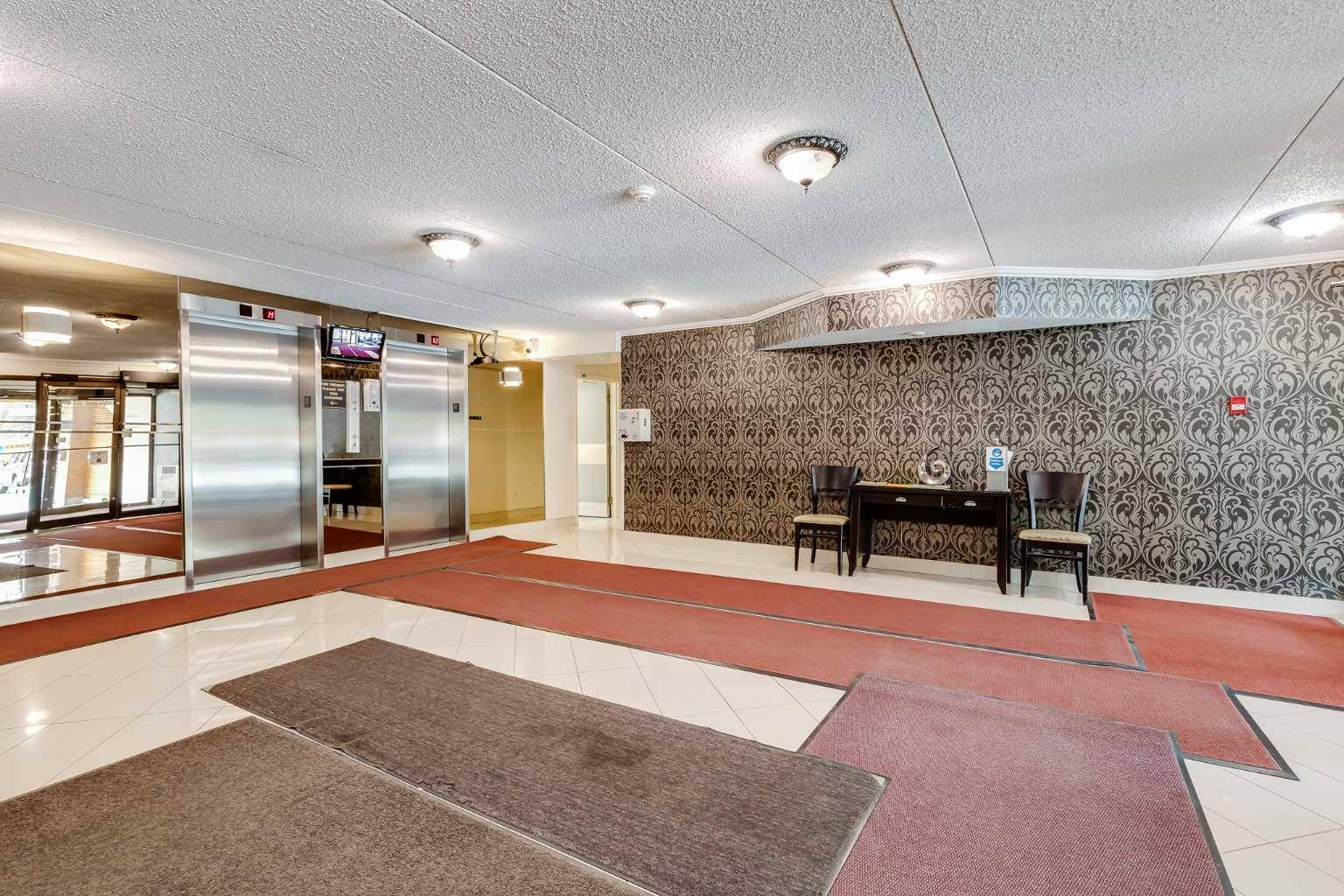 Calgary, AB T3A3H1,5204 Dalton DR NW #506
