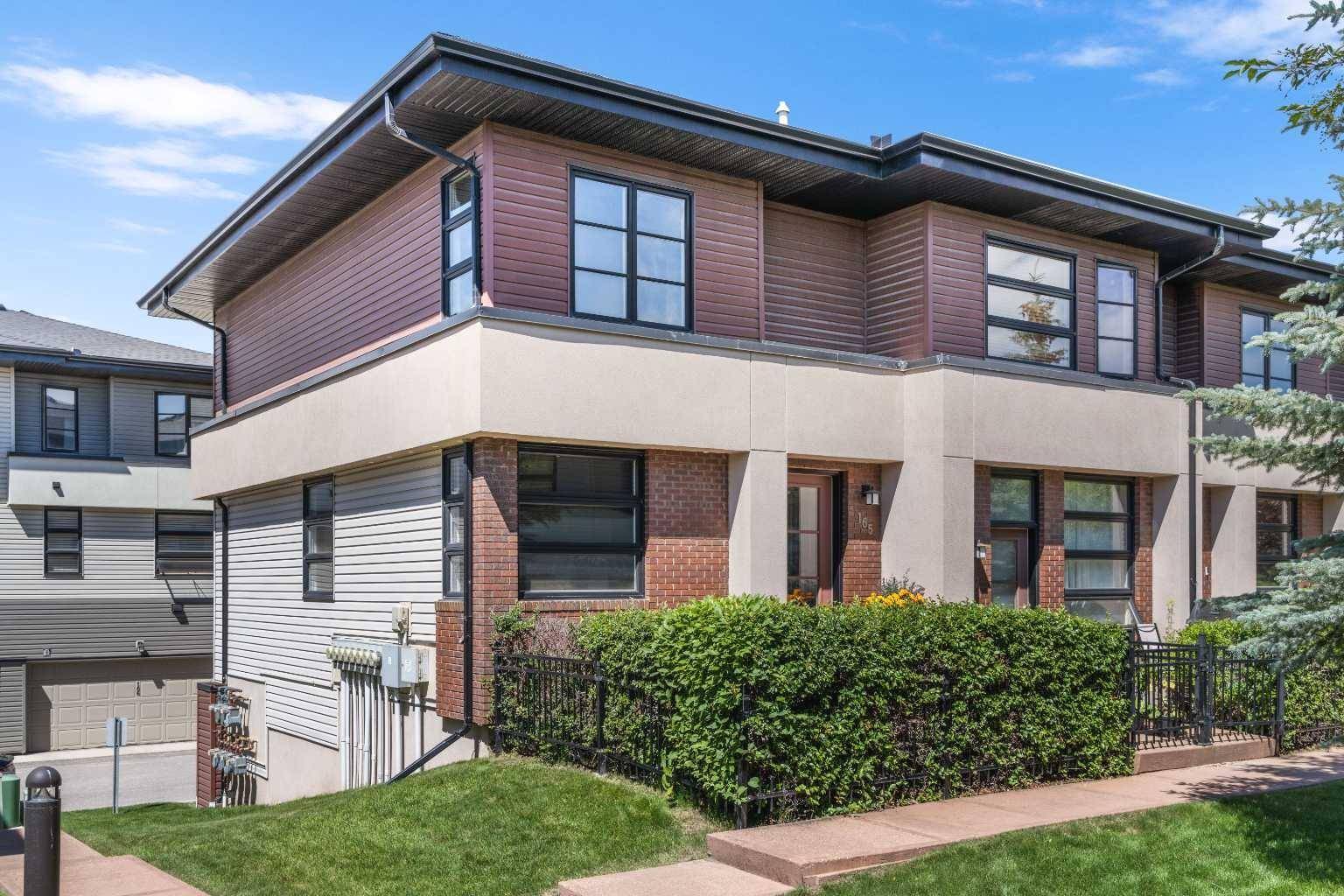 Calgary, AB T3H 0H8,165 Aspen Hills Villas Southwest
