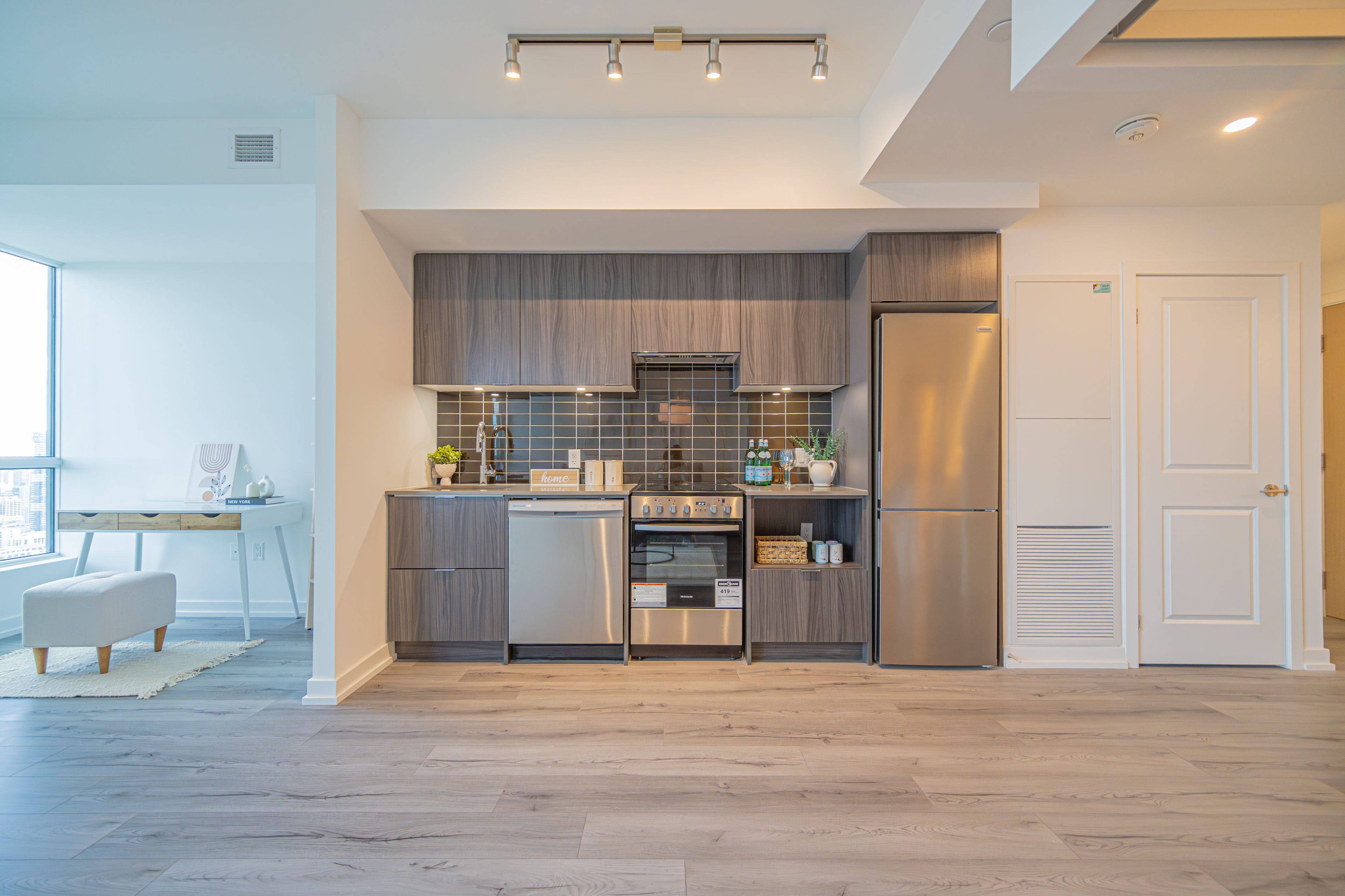 Toronto C08, ON M4W 0B4,395 Bloor ST E #5001