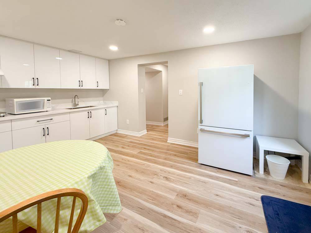 Toronto C14, ON M2N 4P4,188 Olive AVE #Unit 2