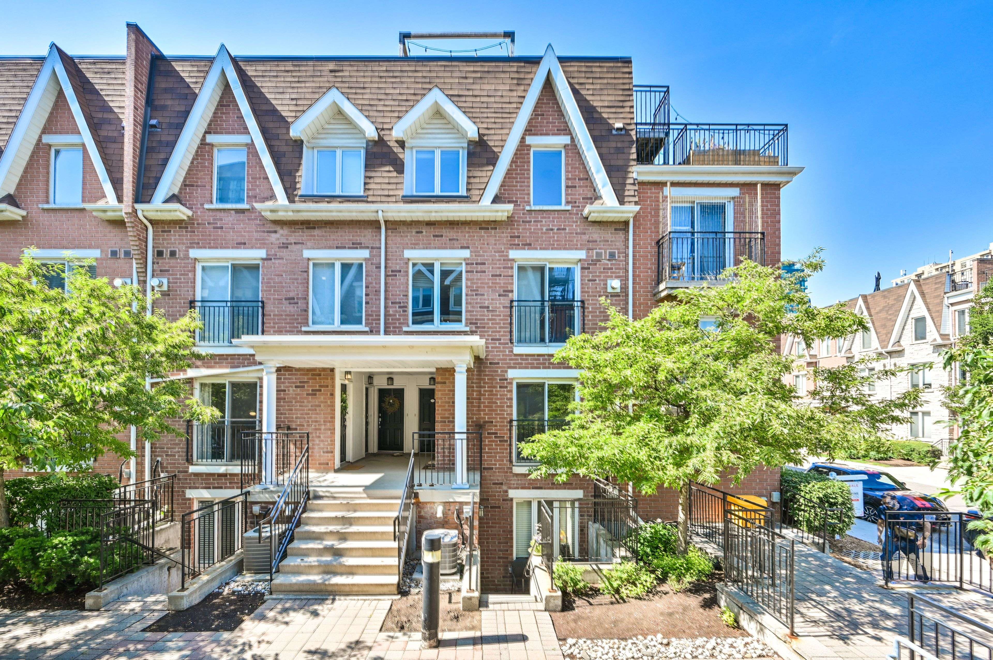 18 Laidlaw ST #1030, Toronto W01, ON M6K 1X2