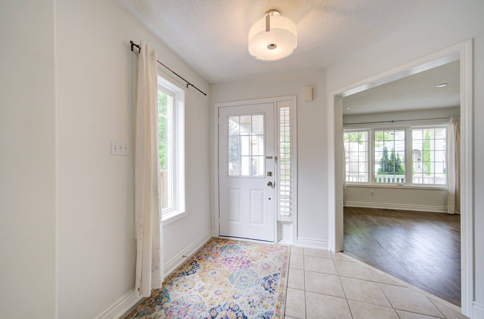 Mississauga, ON L5M 6M4,5572 Capri Gate