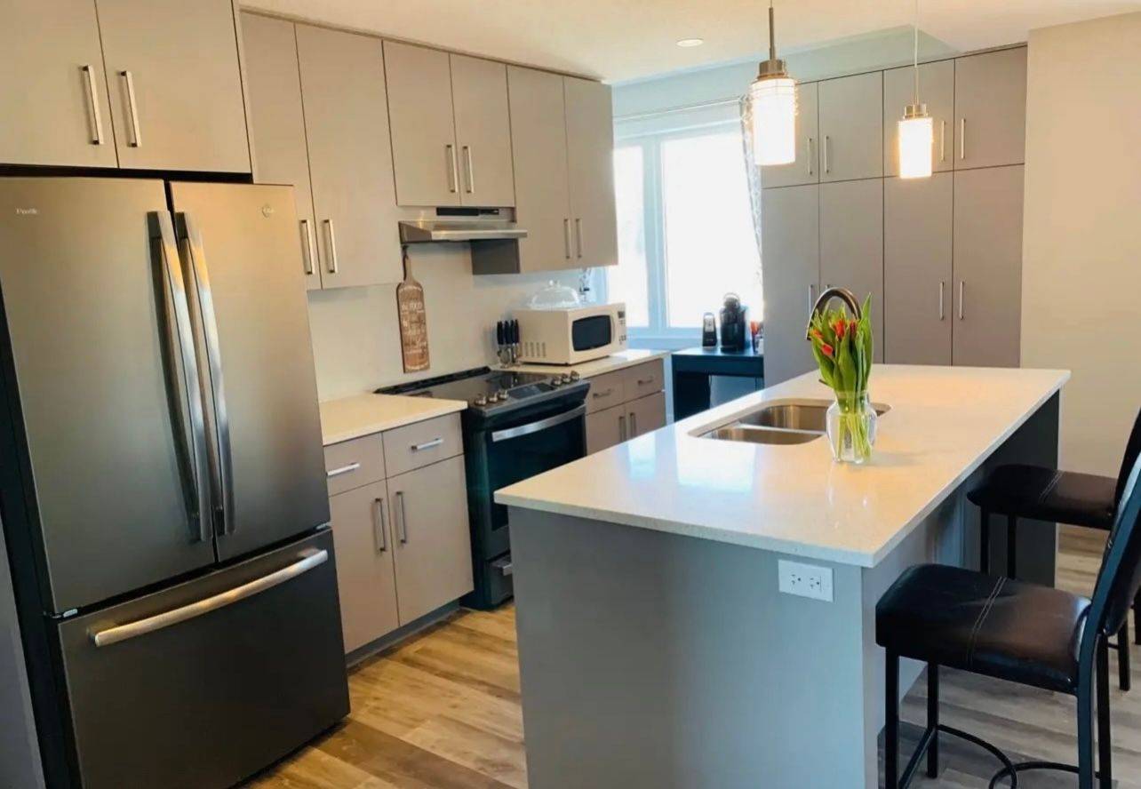 54 Bridge ST W #27, Kitchener, ON N2K 0G4