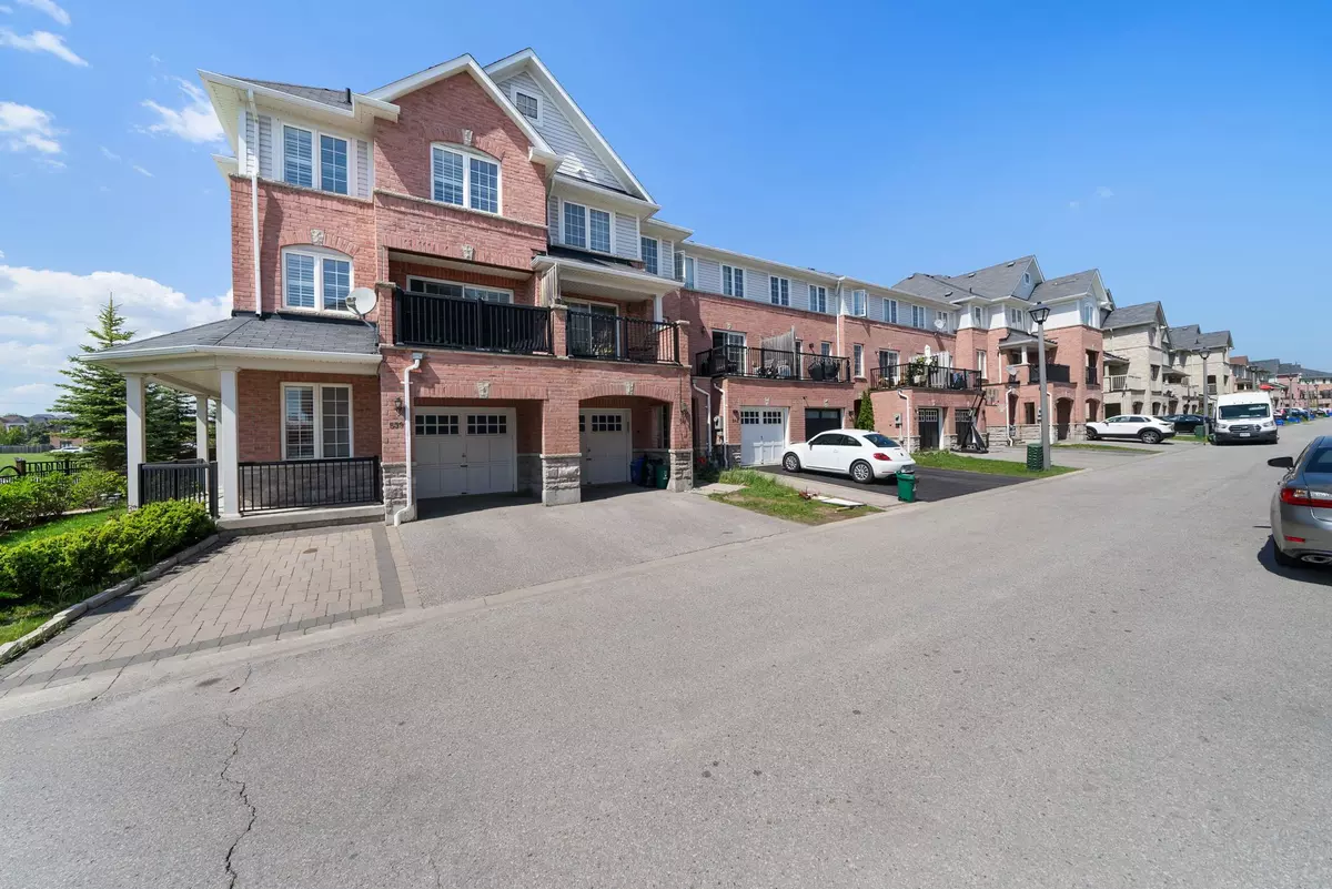 Ajax, ON L1Z 0K7,541 Rossland RD E