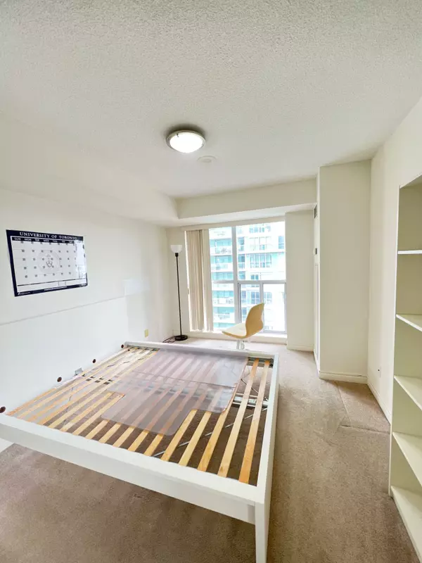 Toronto E09, ON M1P 0B2,70 Town Centre CT #1507