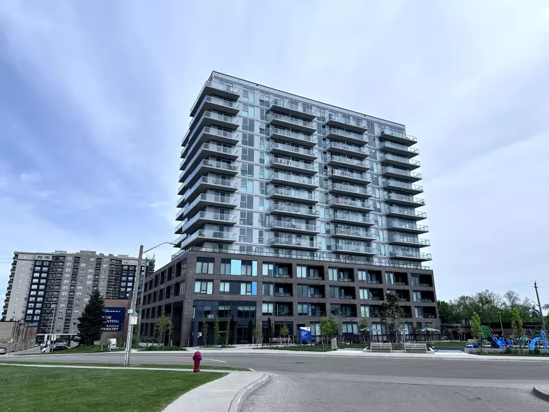 185 Deerfield RD #015, Newmarket, ON L3Y 0G7
