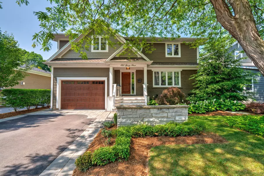 640 George ST, Burlington, ON L7R 2V7