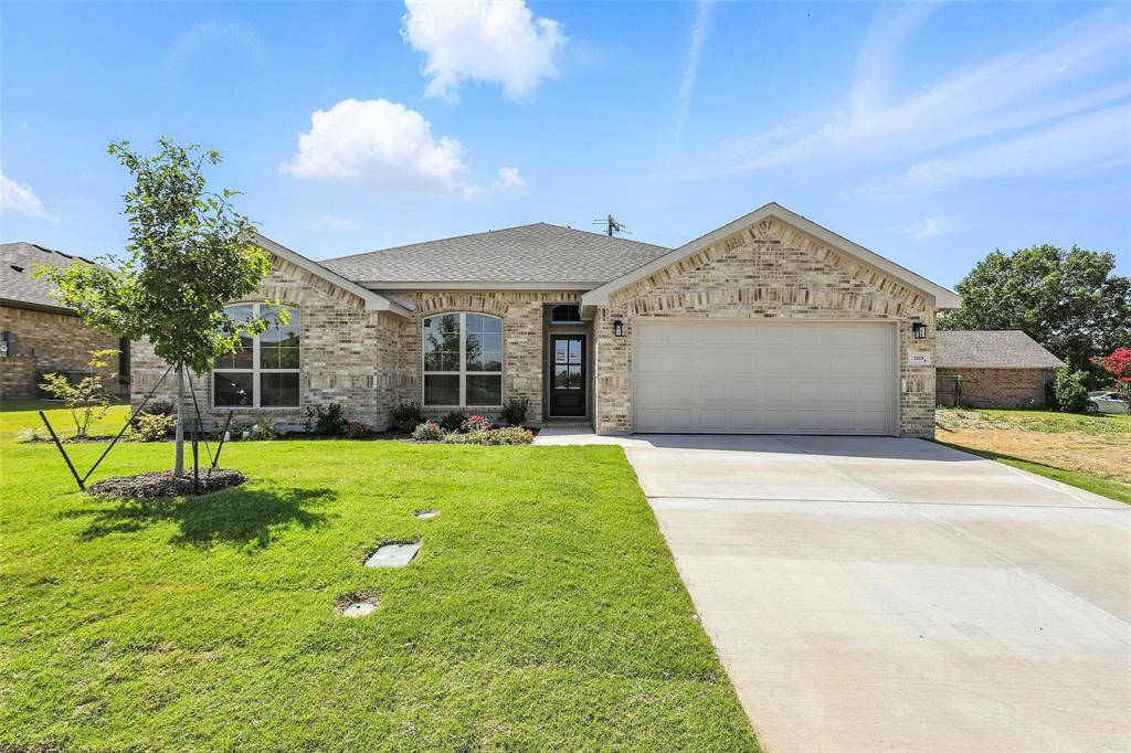 1419 Quail Creek Drive, Cleburne, TX 76033