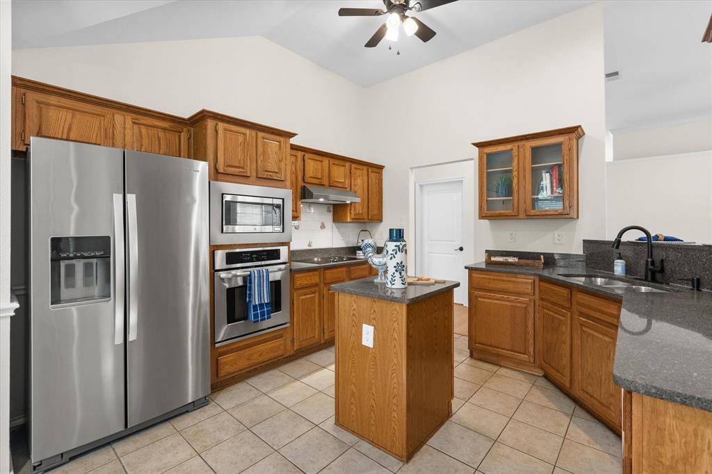 Fort Worth, TX 76112,1459 Arbor Ridge Drive